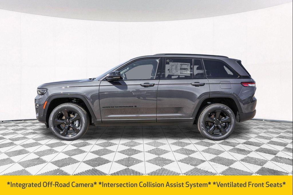 new 2025 Jeep Grand Cherokee car, priced at $48,495