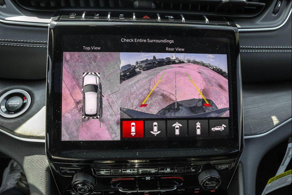 new 2025 Jeep Grand Cherokee car, priced at $48,495