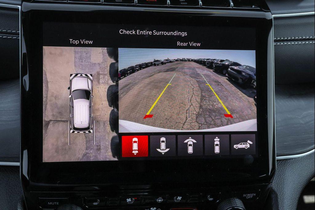 new 2025 Jeep Grand Cherokee car, priced at $46,994