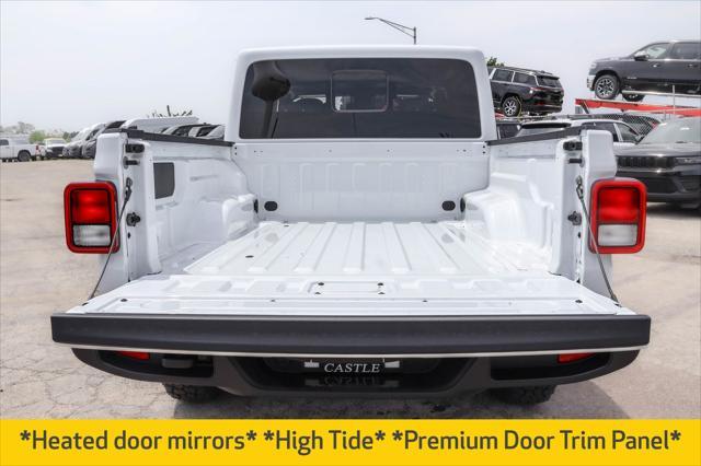 new 2025 Jeep Gladiator car, priced at $43,732