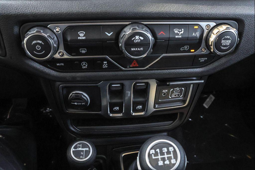 new 2025 Jeep Wrangler car, priced at $30,259