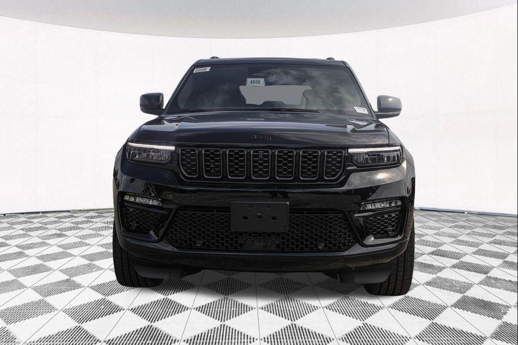 new 2025 Jeep Grand Cherokee car, priced at $53,906