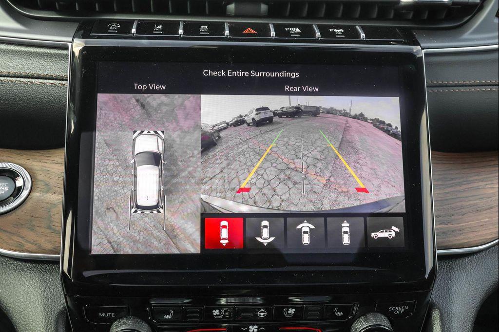 new 2025 Jeep Grand Cherokee car, priced at $53,906