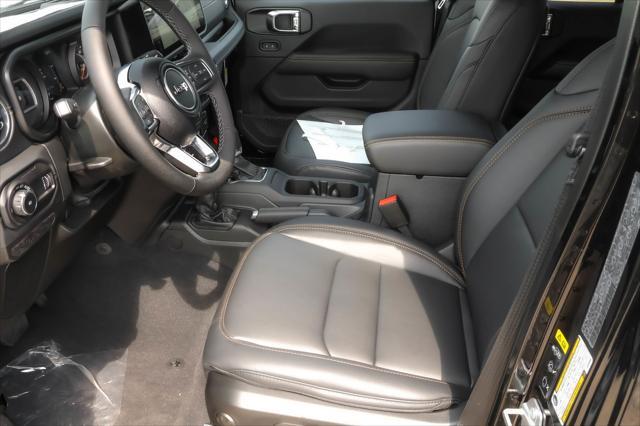 new 2025 Jeep Wrangler car, priced at $51,045