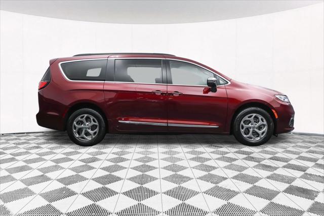 used 2023 Chrysler Pacifica car, priced at $40,677
