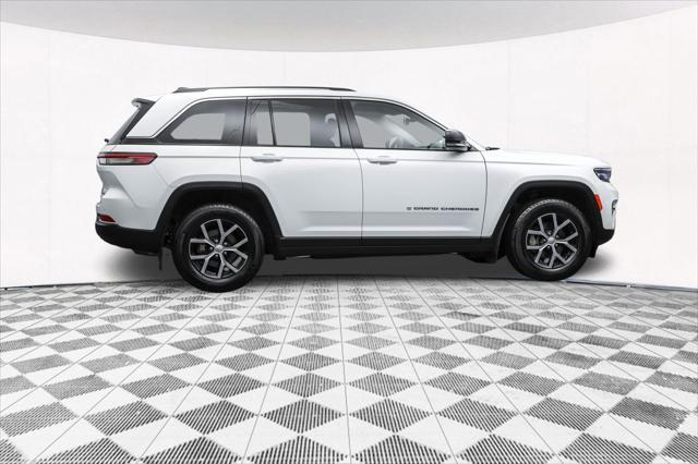 used 2024 Jeep Grand Cherokee car, priced at $36,377