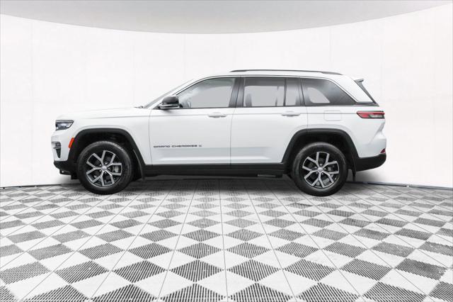 used 2024 Jeep Grand Cherokee car, priced at $34,977