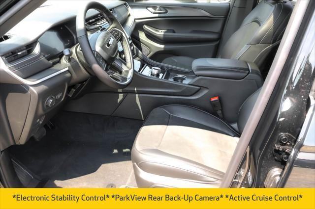 new 2025 Jeep Grand Cherokee car, priced at $41,855