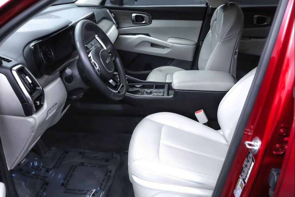 used 2022 Kia Sorento car, priced at $21,977