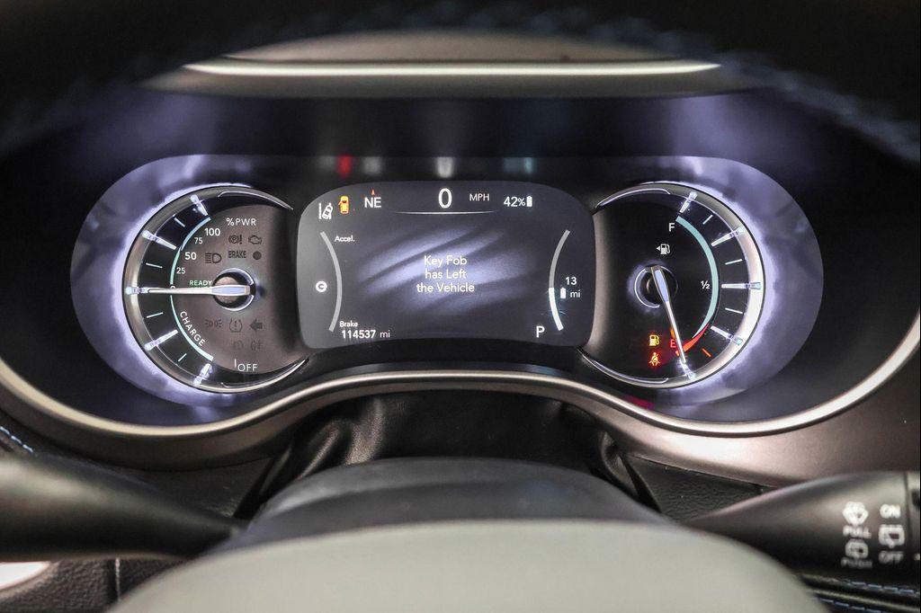 used 2021 Chrysler Pacifica Hybrid car, priced at $19,577