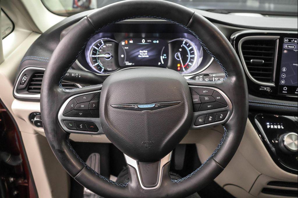 used 2021 Chrysler Pacifica Hybrid car, priced at $19,577