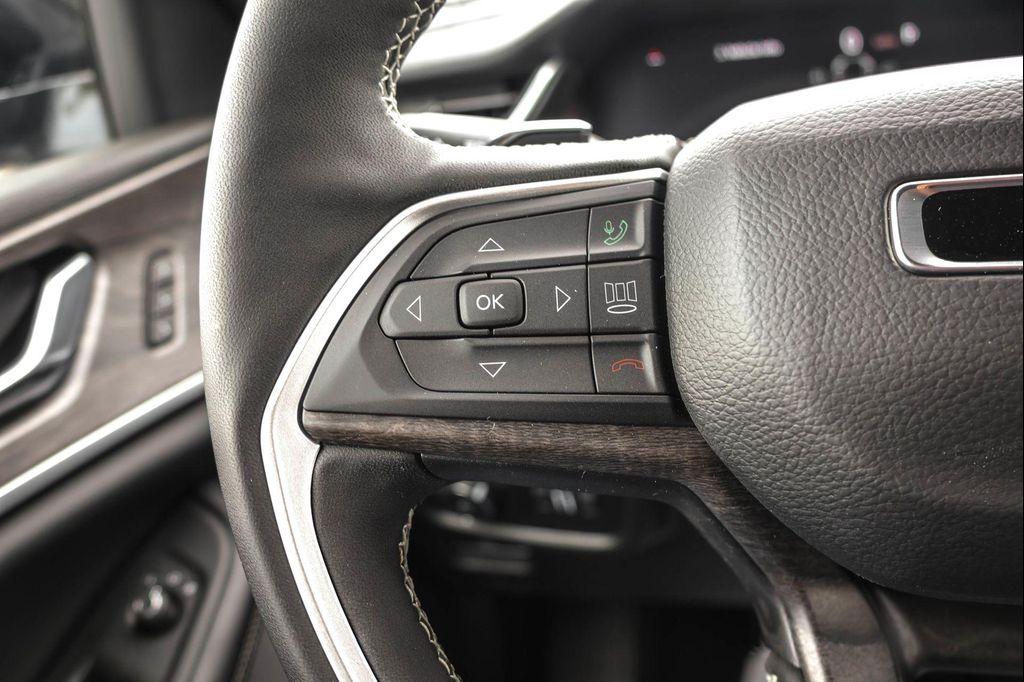 new 2025 Jeep Grand Cherokee L car, priced at $44,220