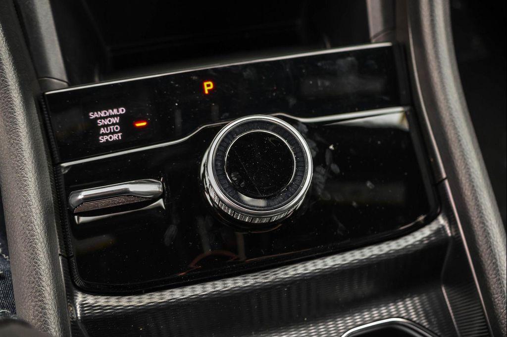 new 2025 Jeep Grand Cherokee L car, priced at $44,220