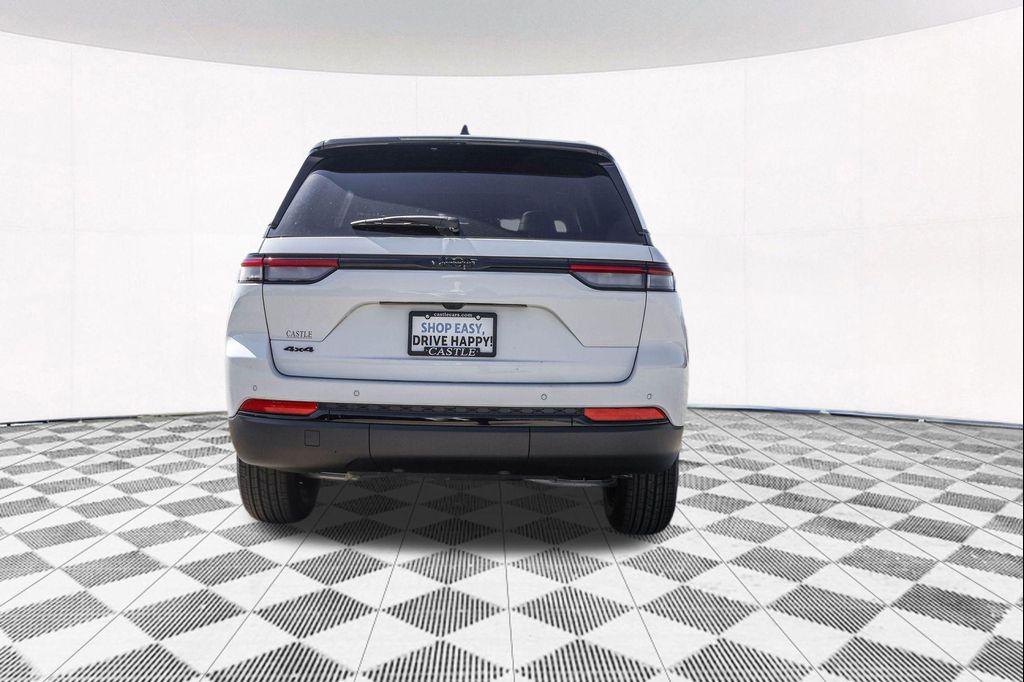 new 2025 Jeep Grand Cherokee car, priced at $38,486
