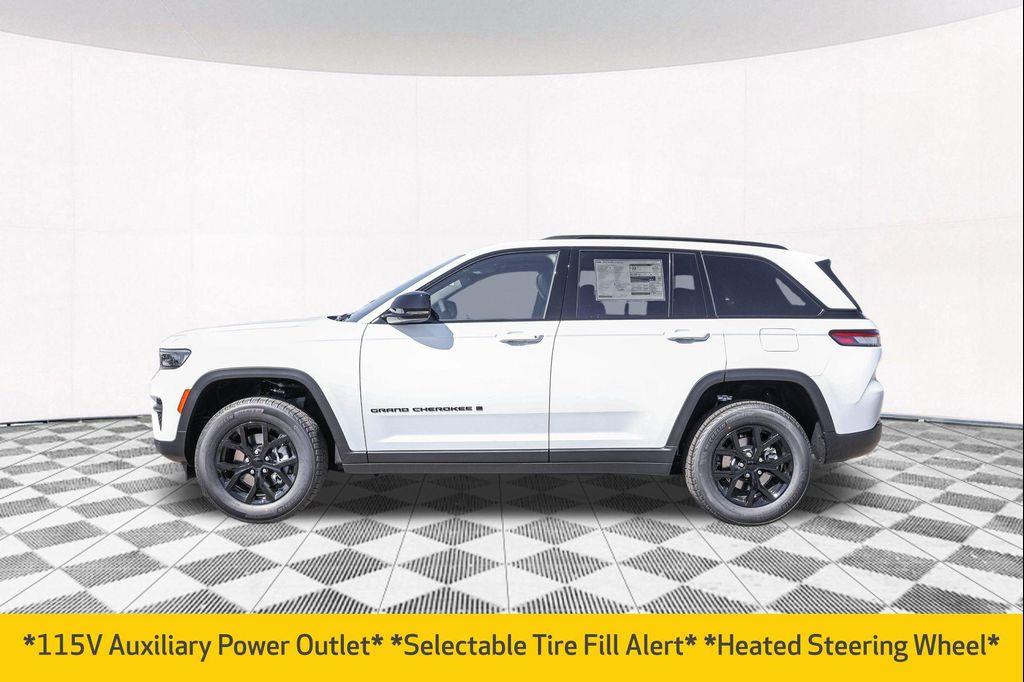 new 2025 Jeep Grand Cherokee car, priced at $38,486