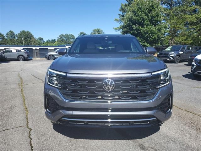 new 2024 Volkswagen Atlas Cross Sport car, priced at $42,851