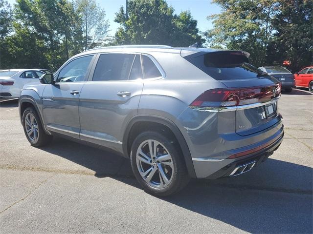 new 2024 Volkswagen Atlas Cross Sport car, priced at $42,851