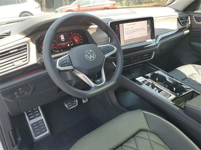 new 2024 Volkswagen Atlas car, priced at $53,271