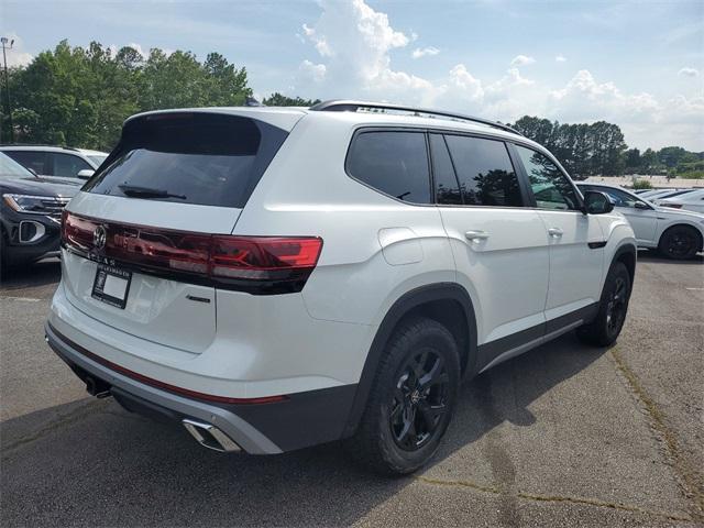 new 2024 Volkswagen Atlas car, priced at $44,400