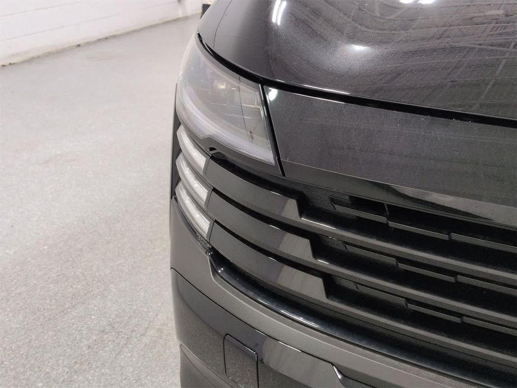 new 2025 Nissan Kicks car, priced at $26,300