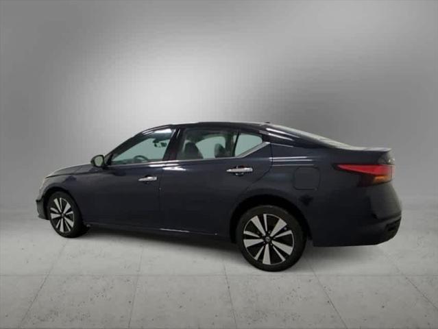 used 2021 Nissan Altima car, priced at $20,000