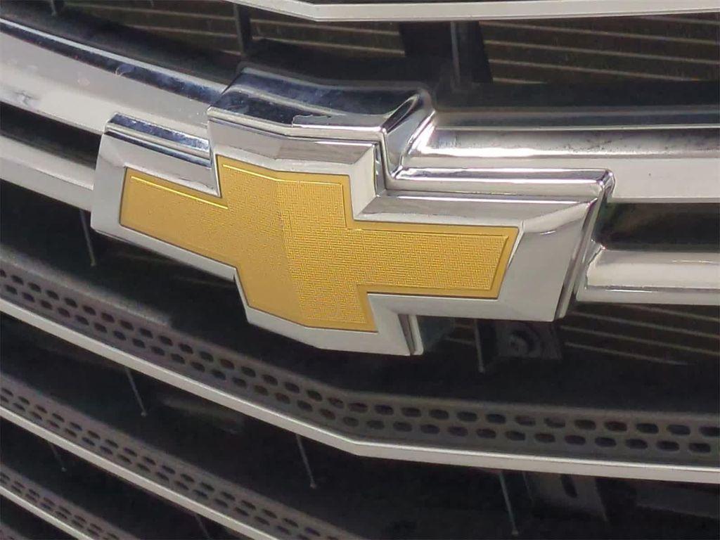 used 2020 Chevrolet Traverse car, priced at $23,672