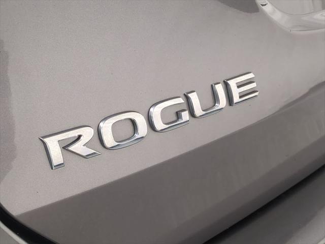 used 2018 Nissan Rogue car, priced at $11,806