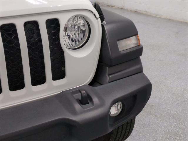 used 2021 Jeep Gladiator car, priced at $28,800