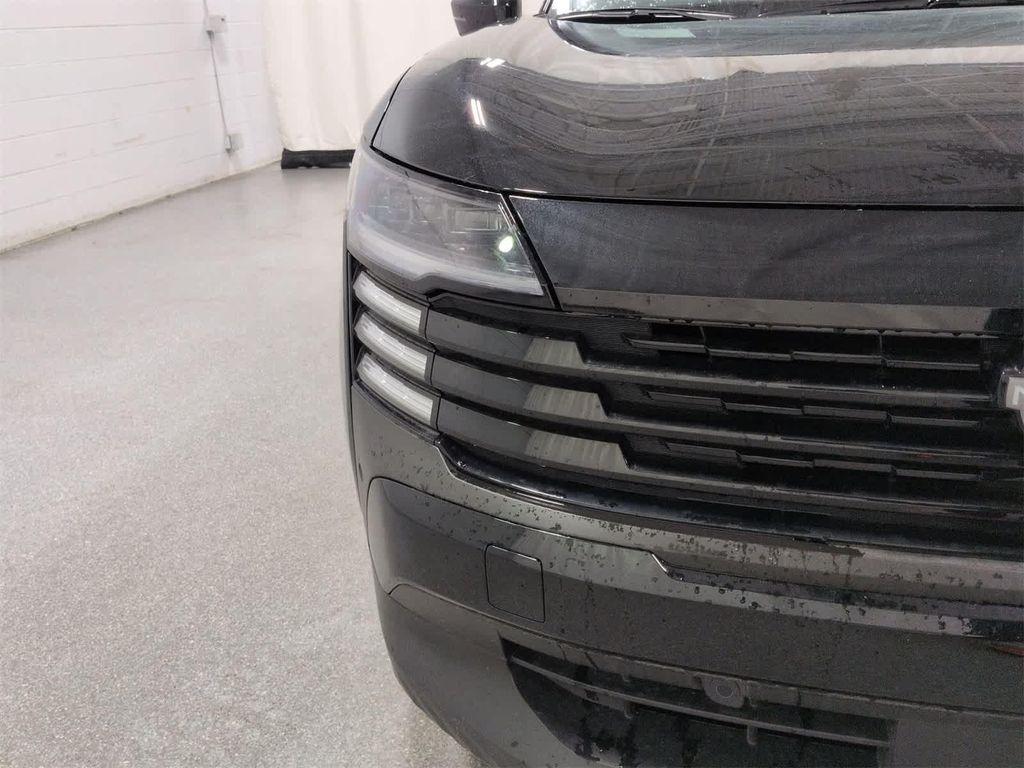 new 2025 Nissan Kicks car, priced at $26,300