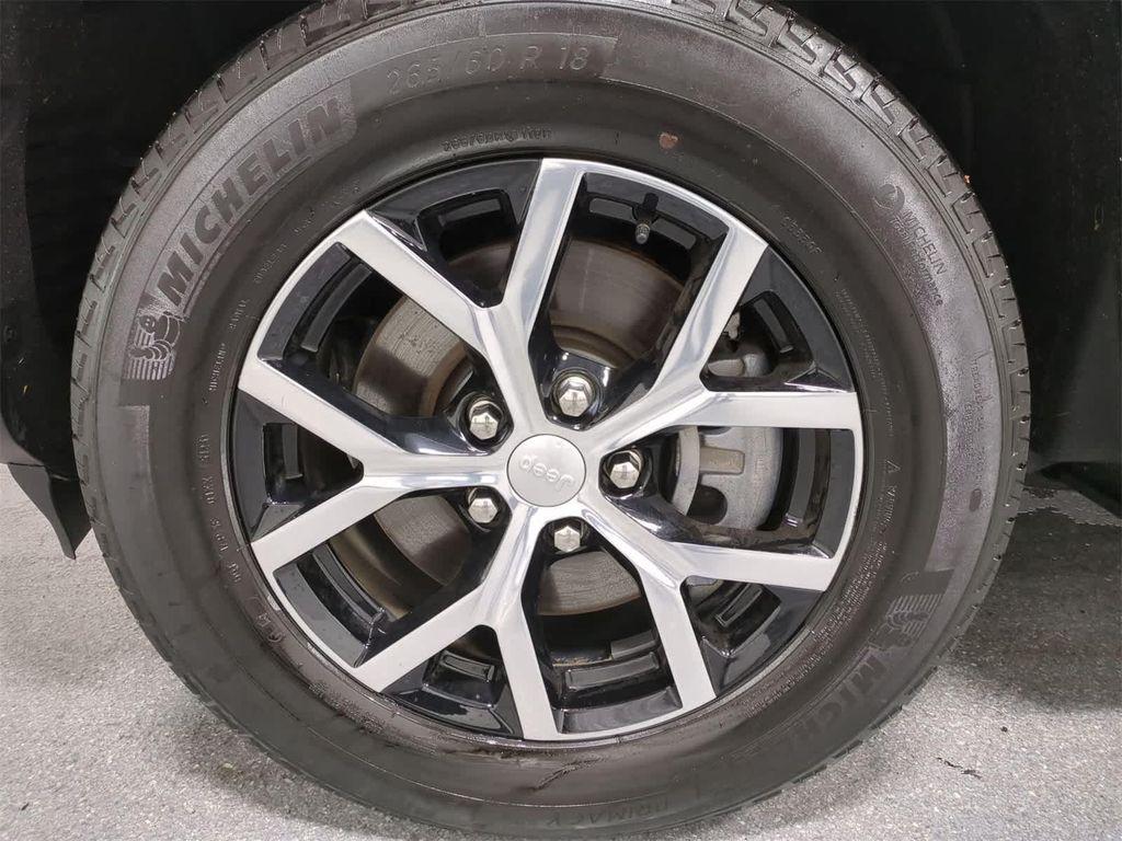 used 2024 Jeep Grand Cherokee L car, priced at $35,987