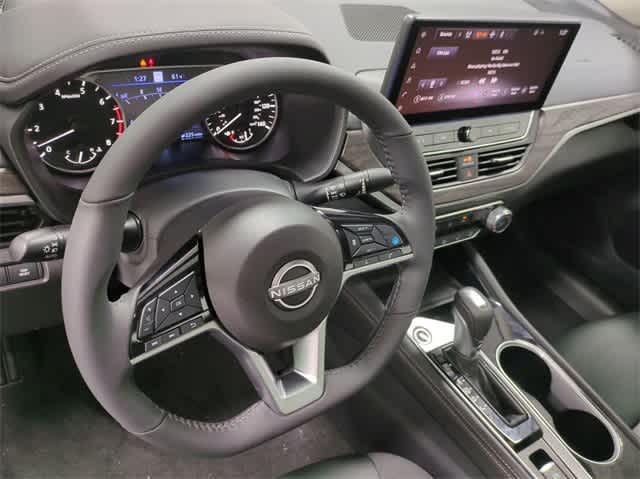 new 2024 Nissan Altima car