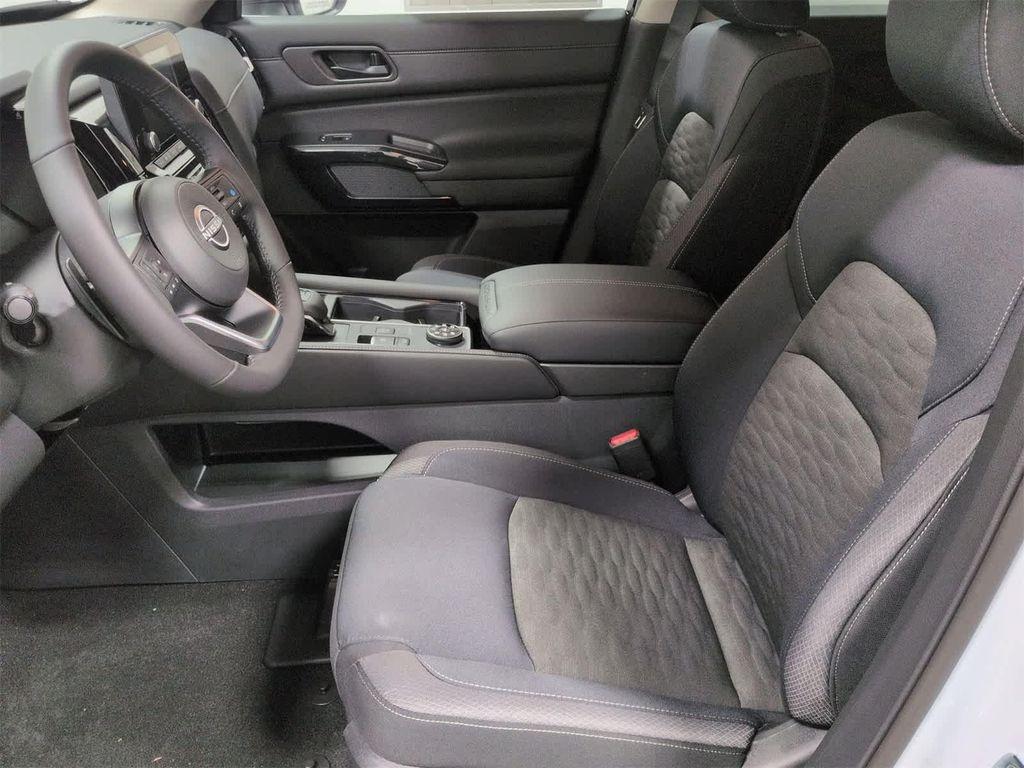 new 2025 Nissan Pathfinder car, priced at $38,357