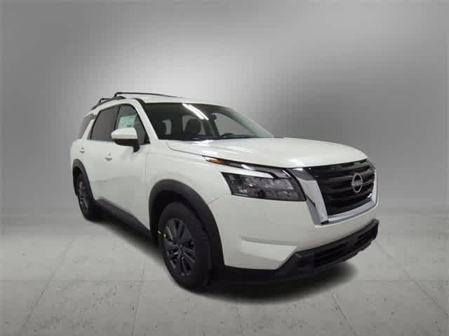 new 2024 Nissan Pathfinder car, priced at $41,994