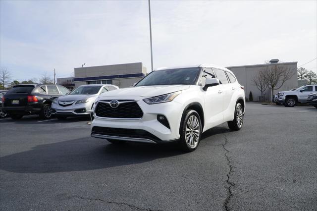 used 2021 Toyota Highlander car, priced at $37,148