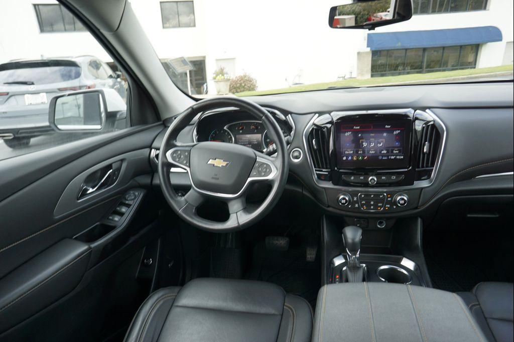 used 2021 Chevrolet Traverse car, priced at $25,995