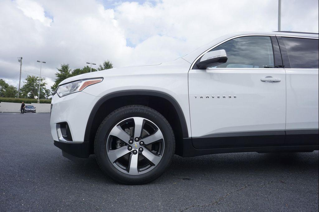 used 2021 Chevrolet Traverse car, priced at $25,995
