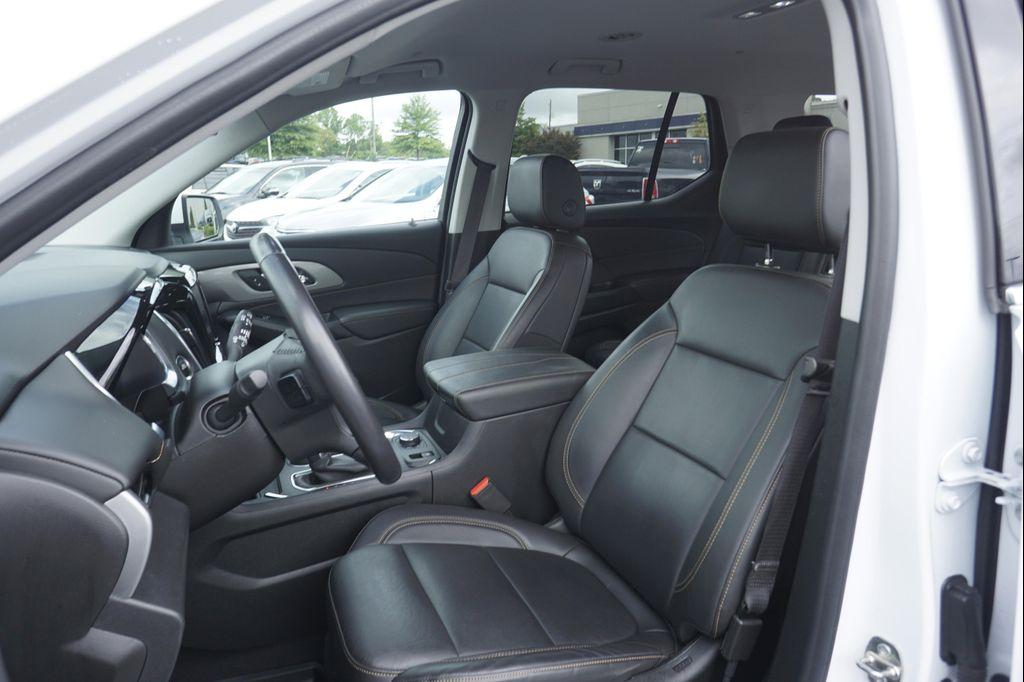 used 2021 Chevrolet Traverse car, priced at $25,995