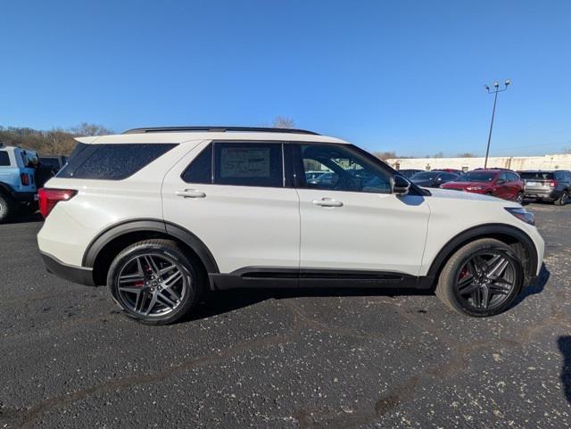 new 2025 Ford Explorer car, priced at $58,999