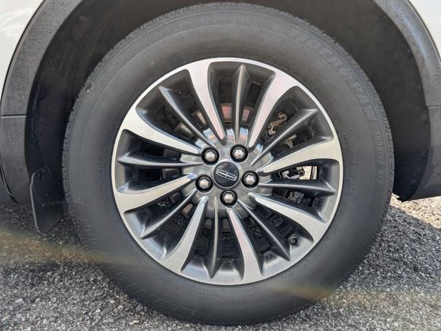 used 2021 Lincoln Nautilus car, priced at $23,999