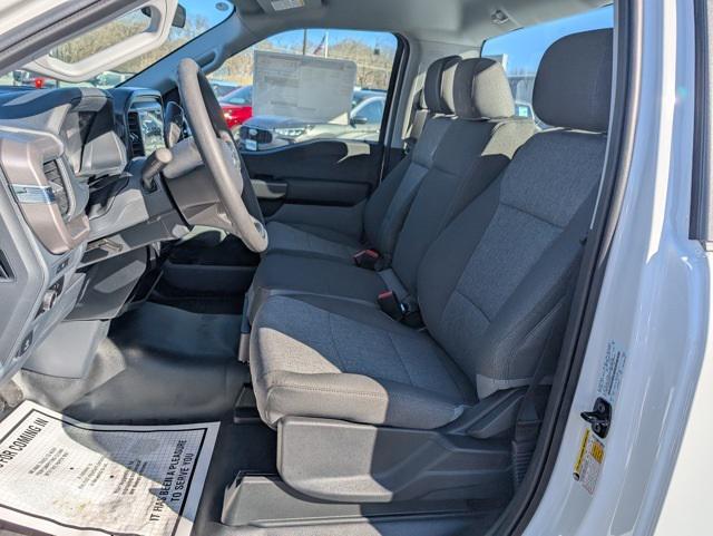 new 2025 Ford F-150 car, priced at $39,915