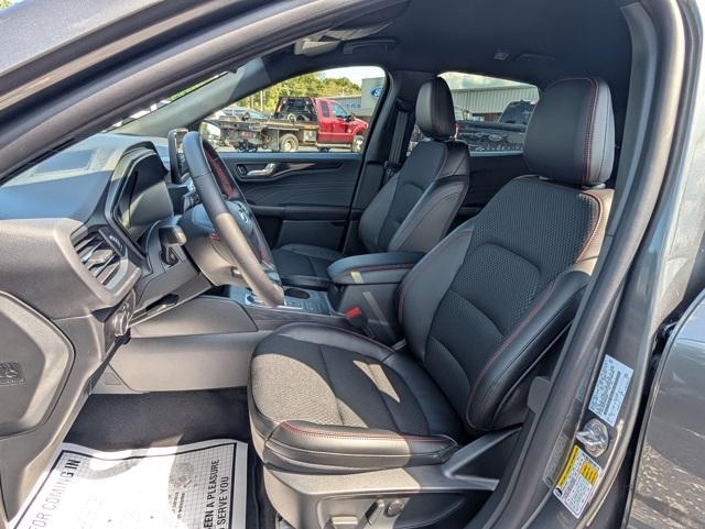 new 2025 Ford Escape car, priced at $26,999