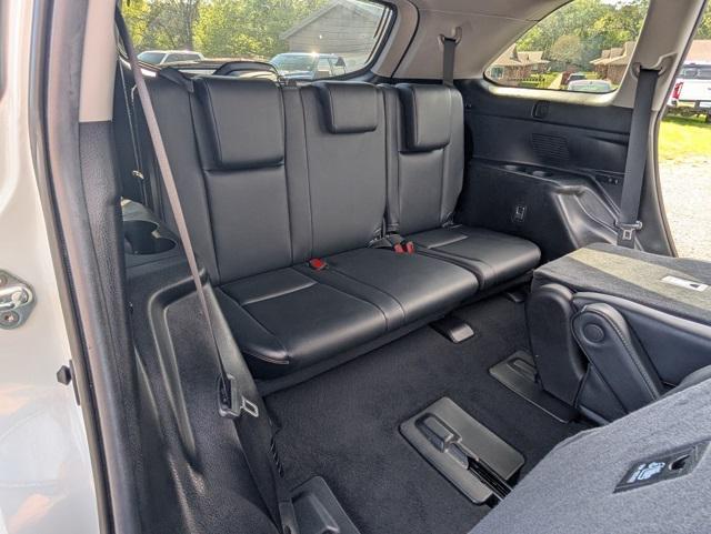 used 2019 Toyota Highlander car, priced at $24,499
