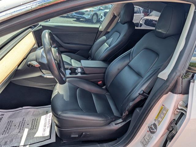 new 2018 Tesla Model 3 car