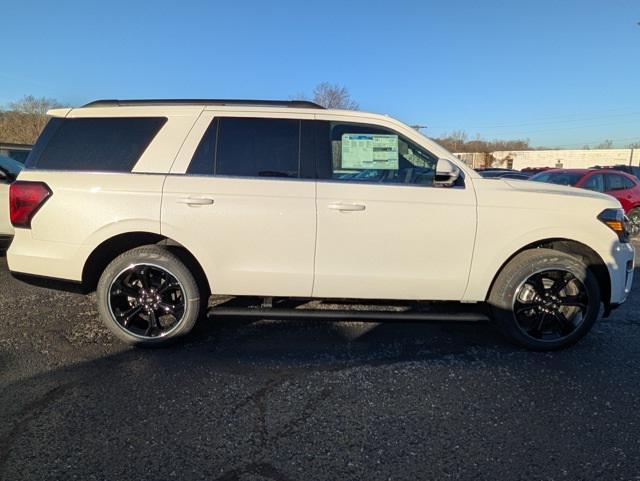 new 2024 Ford Expedition car, priced at $69,999