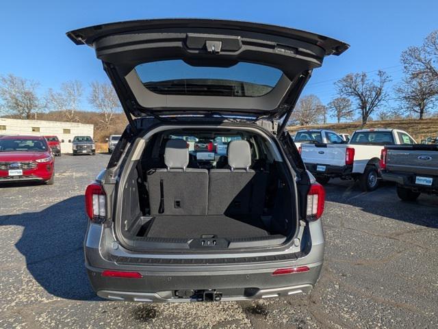 new 2025 Ford Explorer car, priced at $46,900