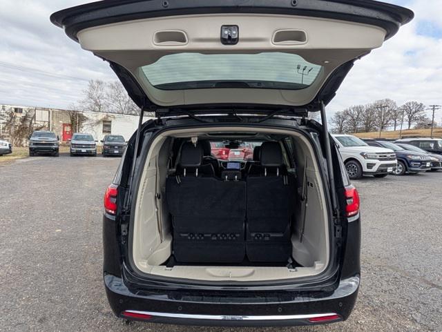 used 2022 Chrysler Pacifica car, priced at $26,999
