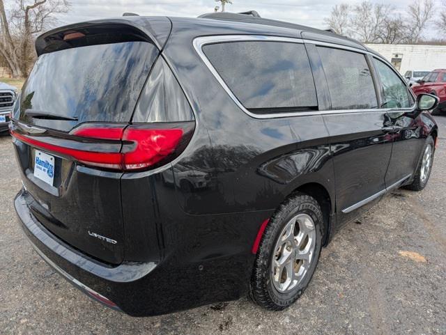used 2022 Chrysler Pacifica car, priced at $26,999