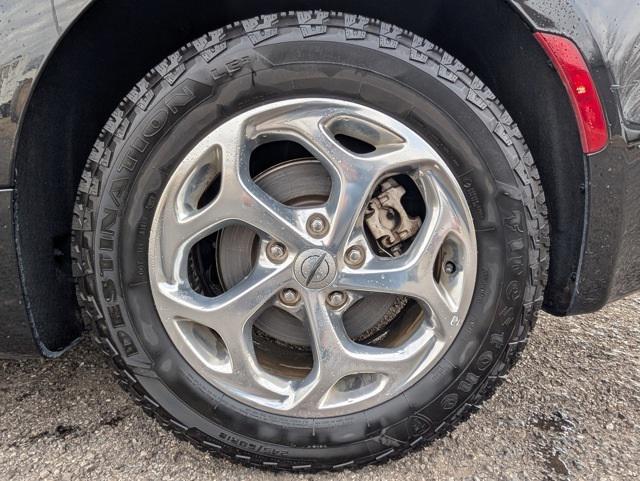 used 2022 Chrysler Pacifica car, priced at $26,999