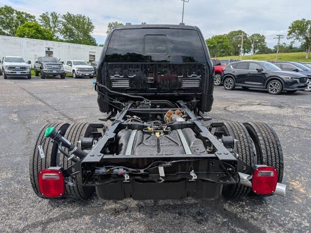 new 2025 Ford F-450 car, priced at $77,030