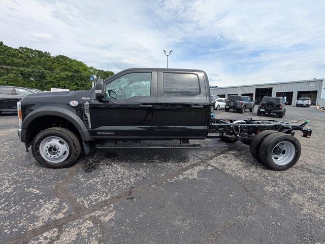 new 2025 Ford F-450 car, priced at $77,030